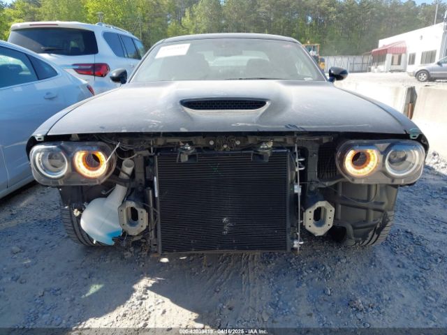 2C3CDZBT8PH597048 Dodge Challenger R/t