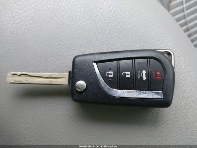4T1B11HK6KU193067 Toyota CAMRY SE