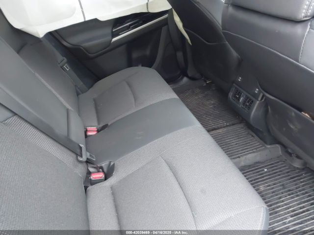 2024 TOYOTA BZ4X JTMABACA4RA074618 Photo 7