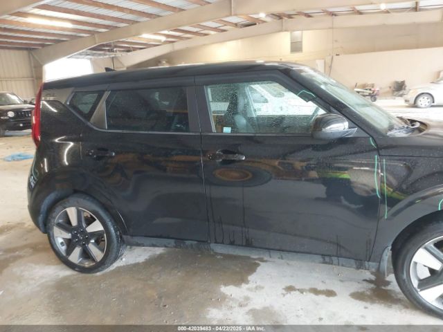 KNDJ33AU2L7049470 KIA SOUL EX