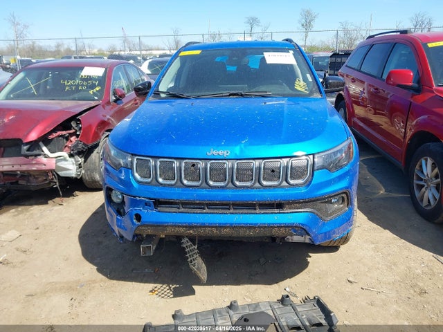 3C4NJCBB9NT214210 Jeep Compass Latitude Fwd