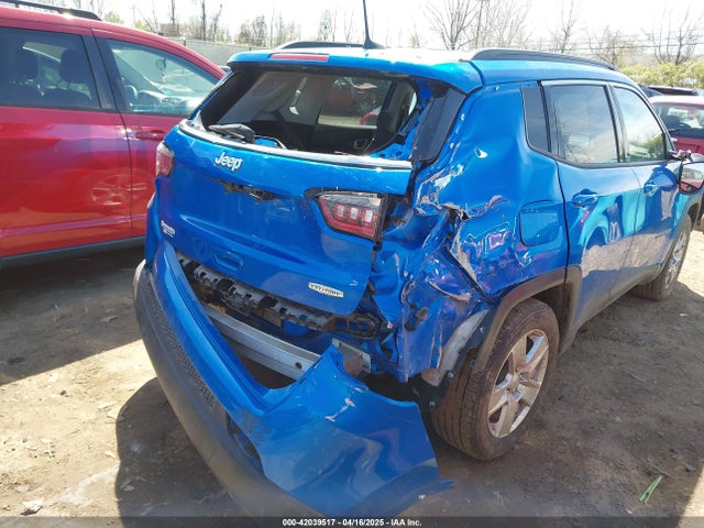 3C4NJCBB9NT214210 Jeep Compass Latitude Fwd