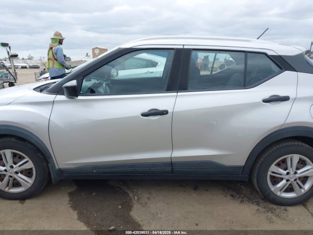 3N1CP5CU0KL517571 Nissan KICKS S