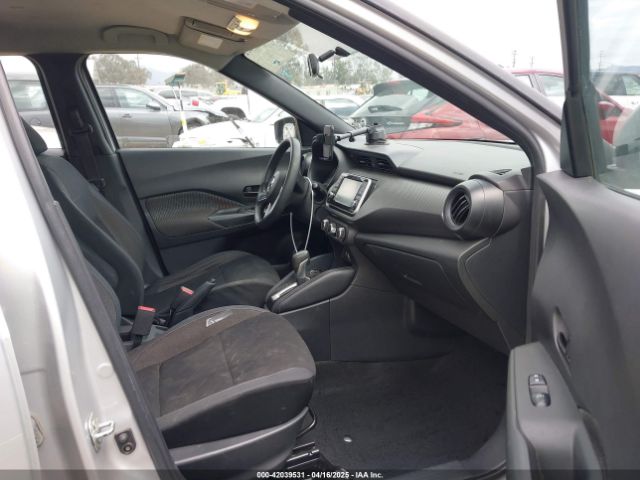 3N1CP5CU0KL517571 Nissan KICKS S