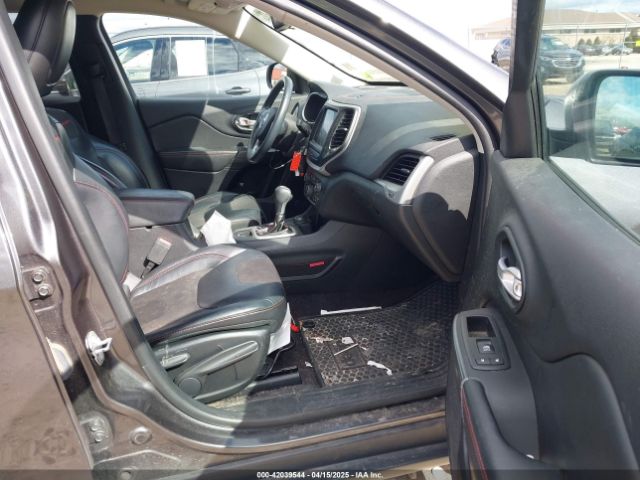 1C4PJMBS9GW309880 Jeep Cherokee Trailhawk