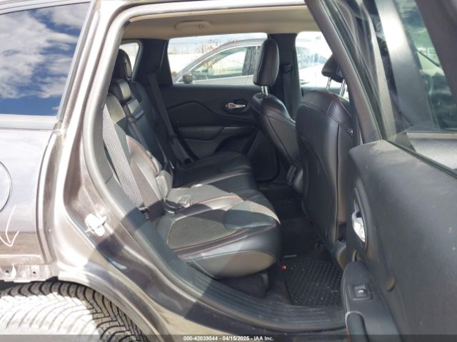 1C4PJMBS9GW309880 Jeep Cherokee Trailhawk