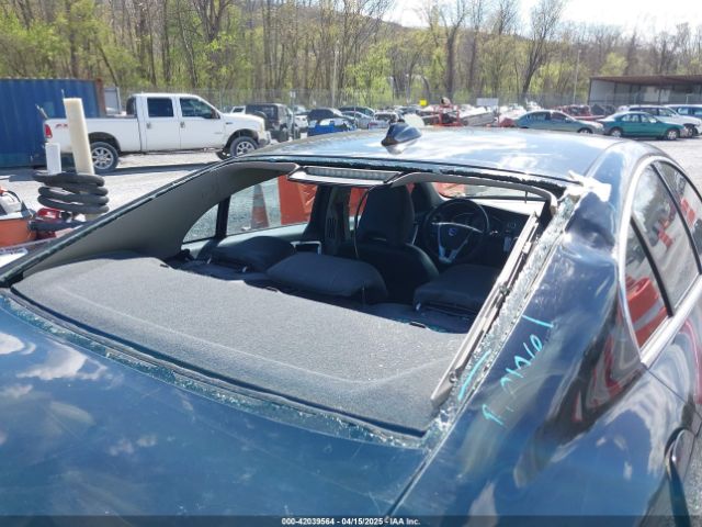 2015 VOLVO S60 YV140MFB7F2314219 Photo 5