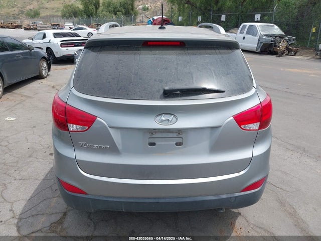 KM8JU3AG0EU876407 Hyundai TUCSON SE