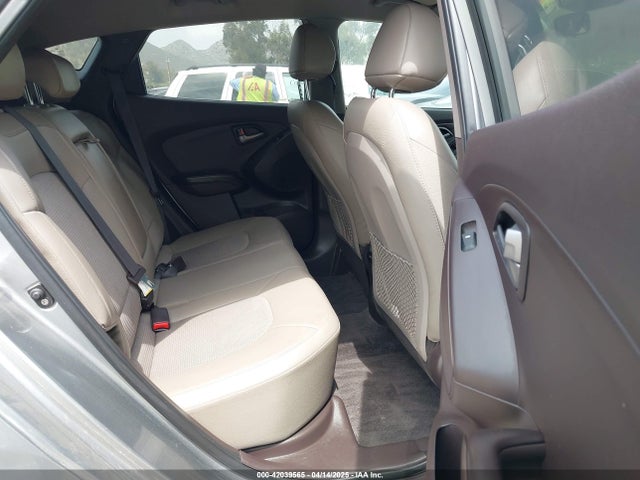 KM8JU3AG0EU876407 Hyundai TUCSON SE