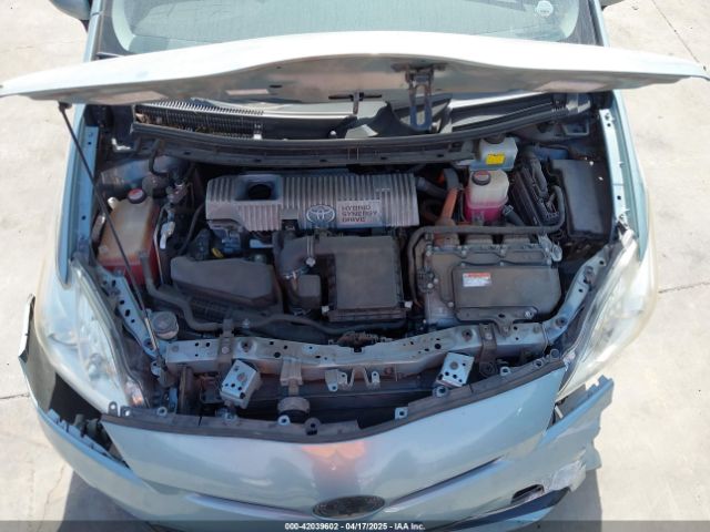 JTDKN3DU9F1963121 Toyota Prius Two