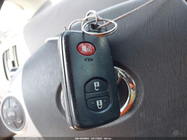 JTDKN3DU9F1963121 Toyota Prius Two