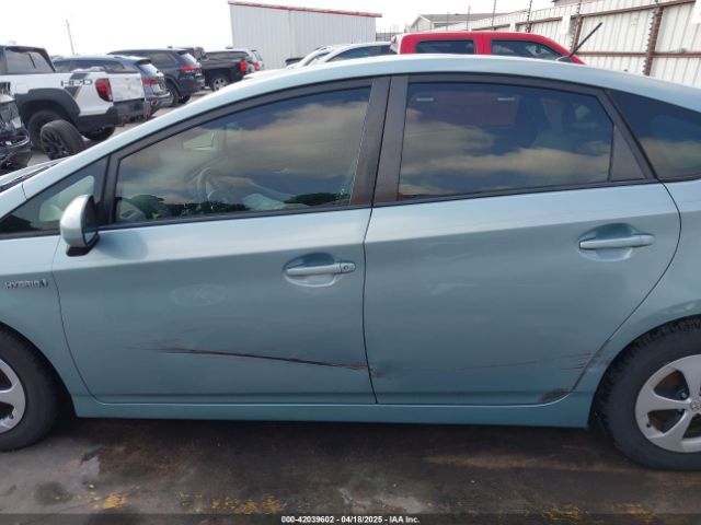 JTDKN3DU9F1963121 Toyota Prius Two