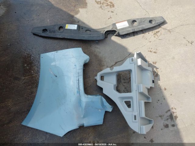 JTDKN3DU9F1963121 Toyota Prius Two