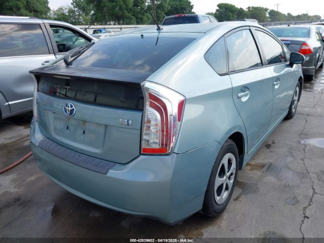 JTDKN3DU9F1963121 Toyota Prius Two