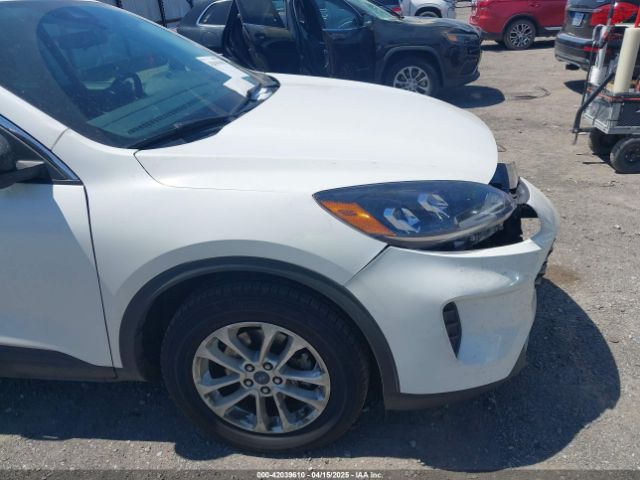 1FMCU9G6XNUA60654 Ford ESCAPE SE