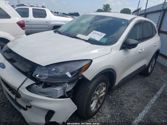 1FMCU9G6XNUA60654 Ford ESCAPE SE