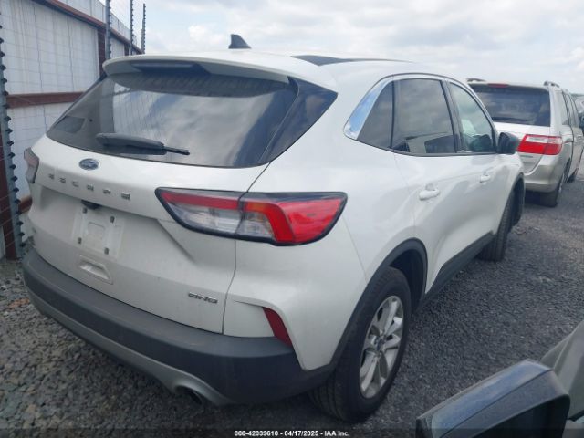 1FMCU9G6XNUA60654 Ford ESCAPE SE