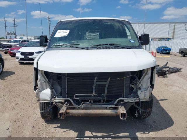 1GCWGFBAXE1186114 Chevrolet Express 2500 Work Van