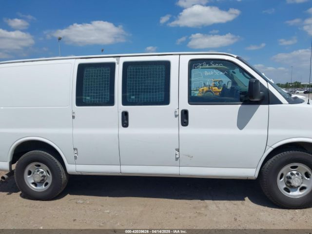 1GCWGFBAXE1186114 Chevrolet Express 2500 Work Van