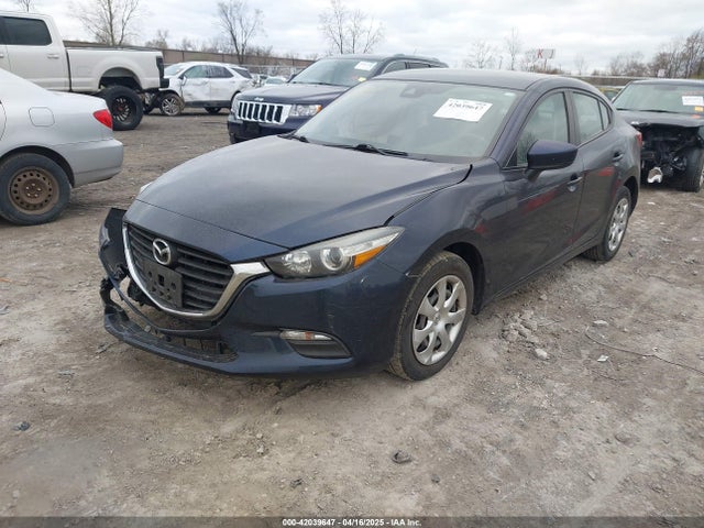3MZBN1U79JM195535 Mazda Mazda3 Sport