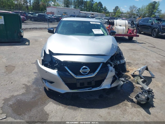 1N4AA6AP3JC370834 Nissan Maxima 3.5 Sv