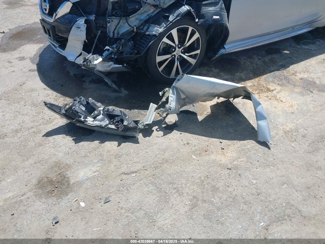 1N4AA6AP3JC370834 Nissan Maxima 3.5 Sv