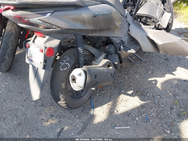 RLHKF4712PY100559 Honda WW150 A