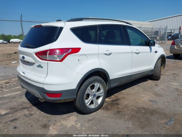 1FMCU0GX6FUC82629 Ford ESCAPE SE