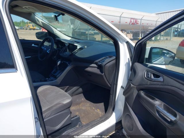 1FMCU0GX6FUC82629 Ford ESCAPE SE