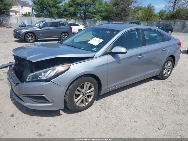 Hyundai SONATA SE 2016 5NPE24AF4GH277239 Image 2