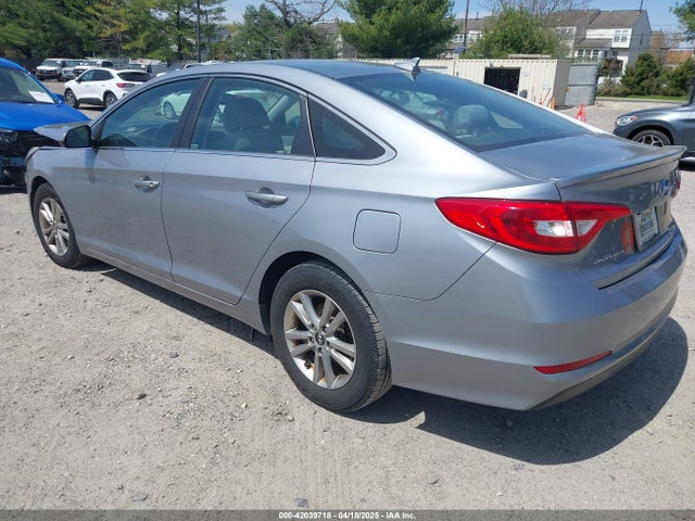 Hyundai SONATA SE 2016 5NPE24AF4GH277239 Image 3