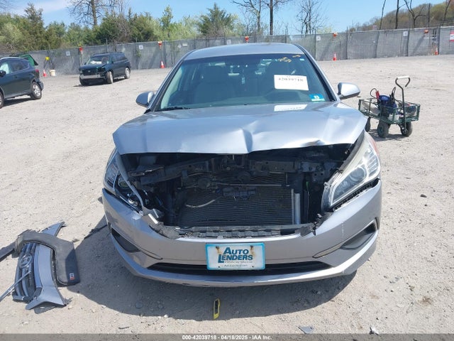 Hyundai SONATA SE 2016 5NPE24AF4GH277239 Image 6