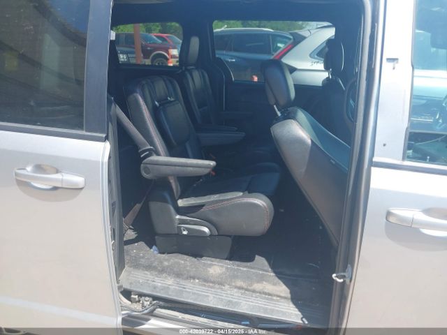 2C4RDGEG4JR249189 Dodge Grand Caravan Gt
