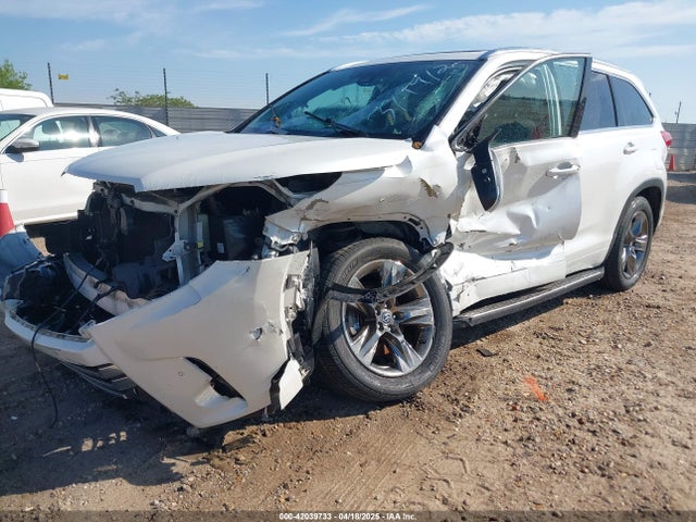 Toyota Highlander Limited Platinum 2017 5TDYZRFH9HS207649 Image 2