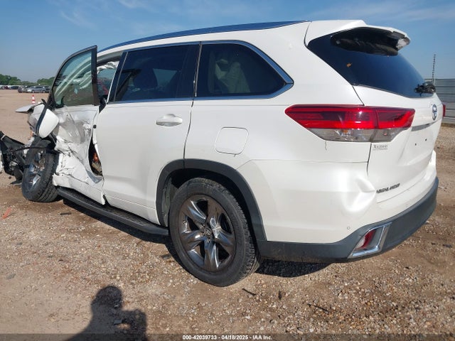 Toyota Highlander Limited Platinum 2017 5TDYZRFH9HS207649 Image 3