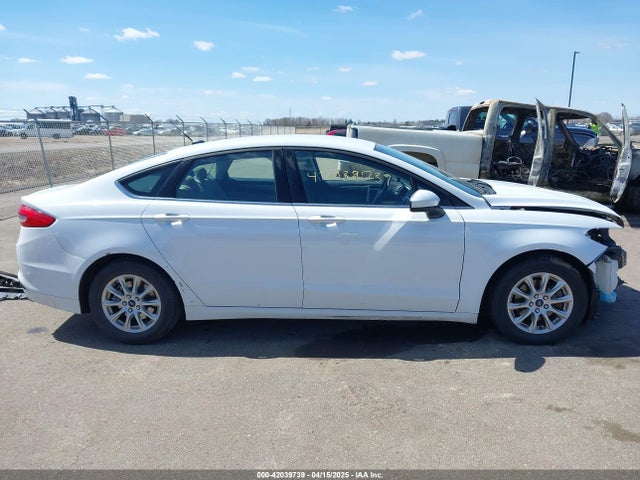 3FA6P0G77JR156634 Ford FUSION S