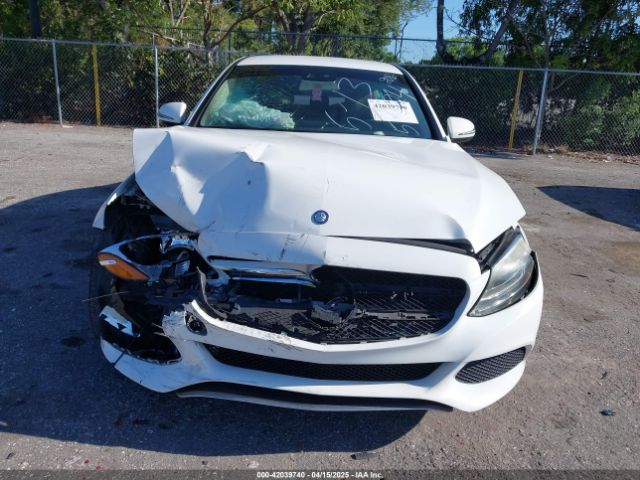55SWF4JB3GU155524 Mercedes-Benz C 300 Luxury/sport