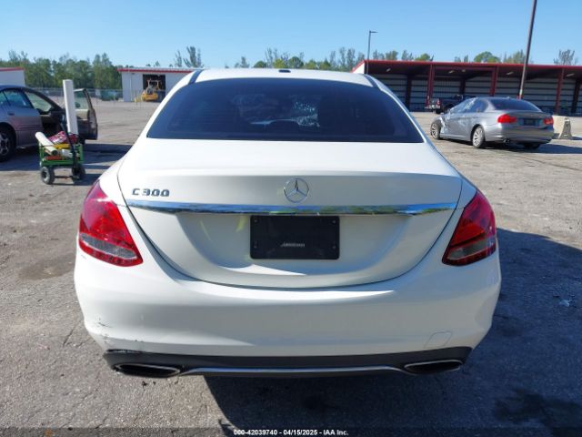 55SWF4JB3GU155524 Mercedes-Benz C 300 Luxury/sport