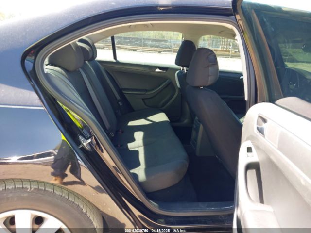 3VW267AJ1GM380395 Volkswagen Jetta 1.4t S