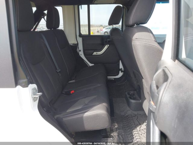 1C4BJWEG5GL330918 Jeep Wrangler Unlimited Sahara