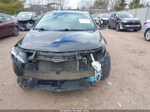 1G1ZC5ST5LF104271 Chevrolet Malibu Fwd 1fl