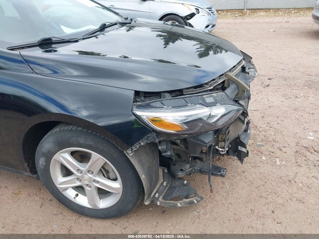 1G1ZC5ST5LF104271 Chevrolet Malibu Fwd 1fl