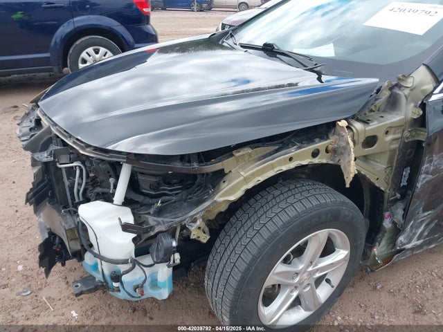 1G1ZC5ST5LF104271 Chevrolet Malibu Fwd 1fl
