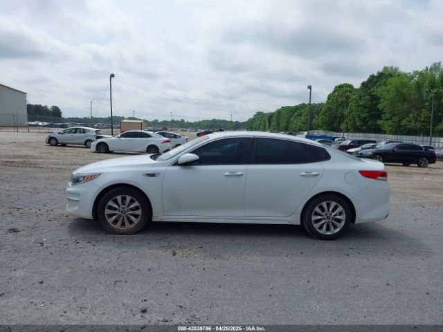 5XXGT4L30HG156861 KIA Optima Lx