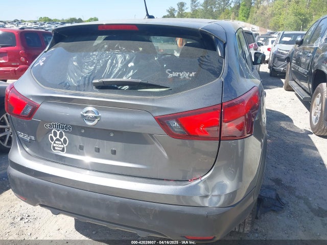 JN1BJ1CP8JW160553 Nissan Rogue Sport S
