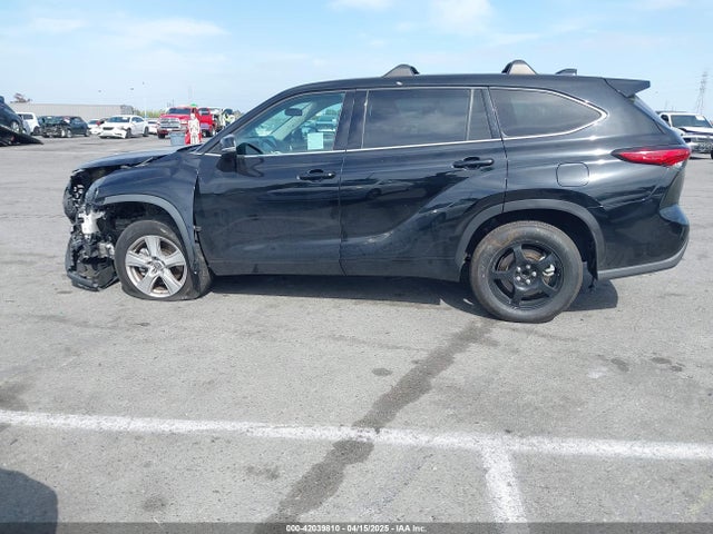 5TDZZRAH1MS519762 Toyota Highlander Le