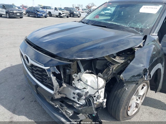 5TDZZRAH1MS519762 Toyota Highlander Le