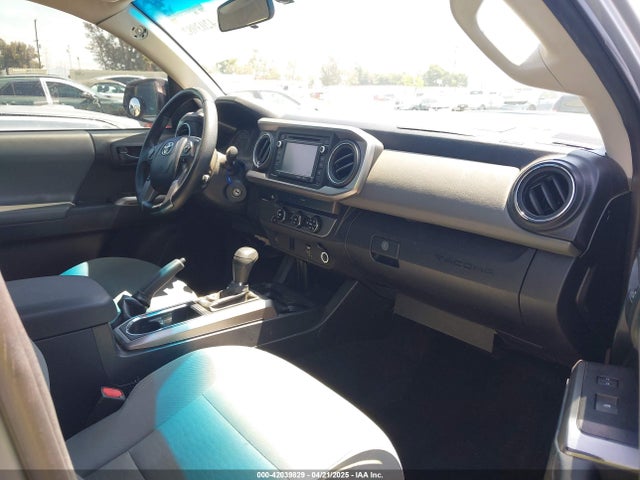 5TFAX5GN7KX156688 Toyota Tacoma Sr5