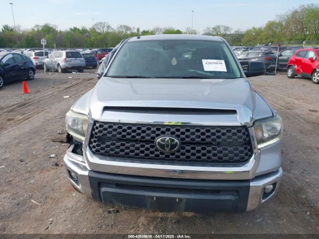 5TFEY5F13JX235125 Toyota Tundra Sr5 5.7l V8