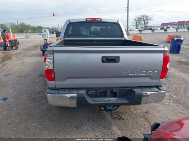 5TFEY5F13JX235125 Toyota Tundra Sr5 5.7l V8